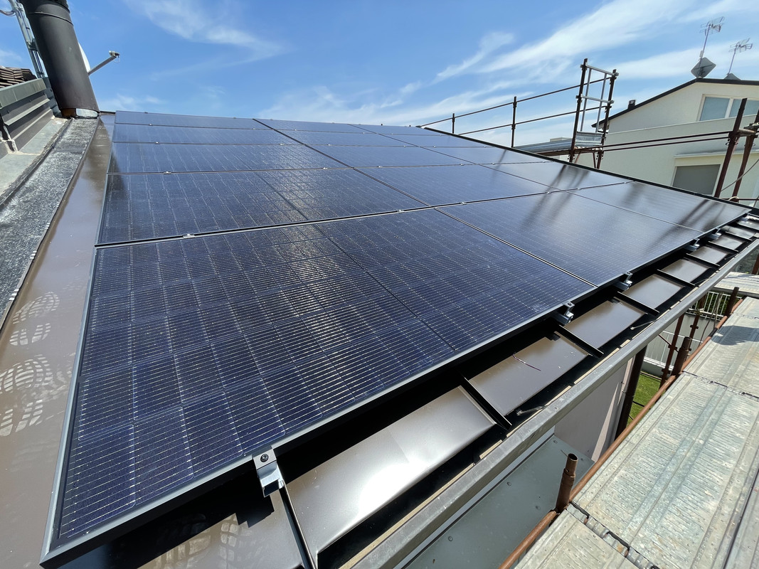 A2000C13-29B4-45D1-B9AF-6CCA87BAA7C5