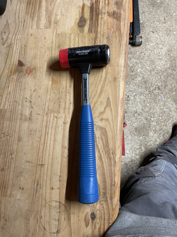 528271B1-F45F-44E6-A0A4-5C235FBE3879