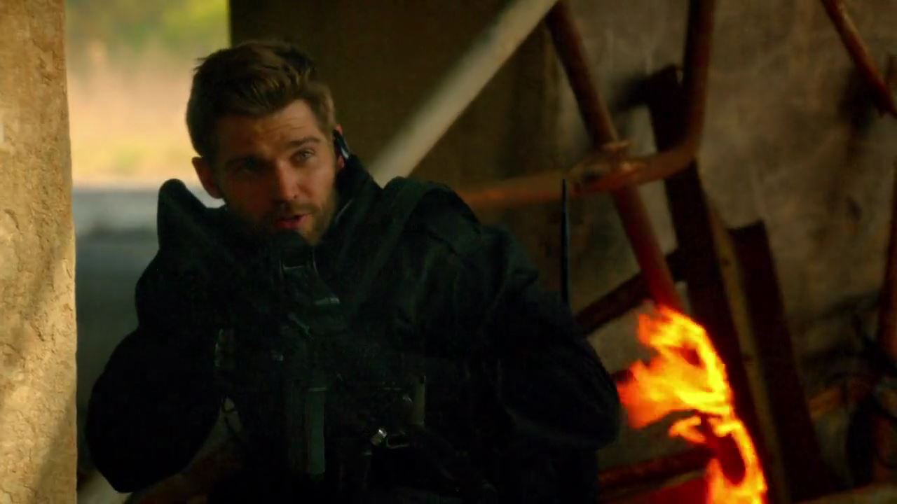 Fotos 04020 Under.the.Dome.S03E01E02.720p.WEB-DL