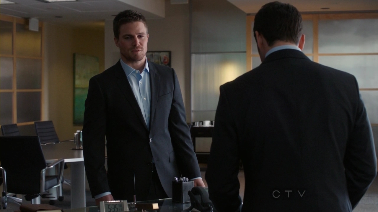 Fotos 01726 Arrow.S01E22.720p.HDTV.X264-DIMENSIO