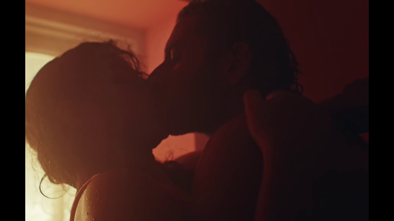 [Image: vlcsnap-2025-12-21-22h12m52s501.png]