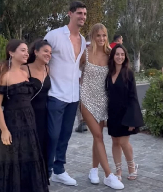 5C45C1F2-9AAC-40AD-BAFF-339C1A2F6177