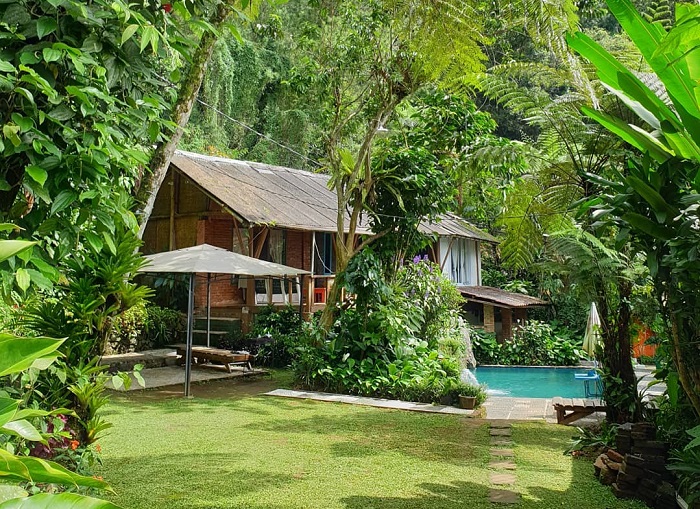 Villa Kampung Air Cilember