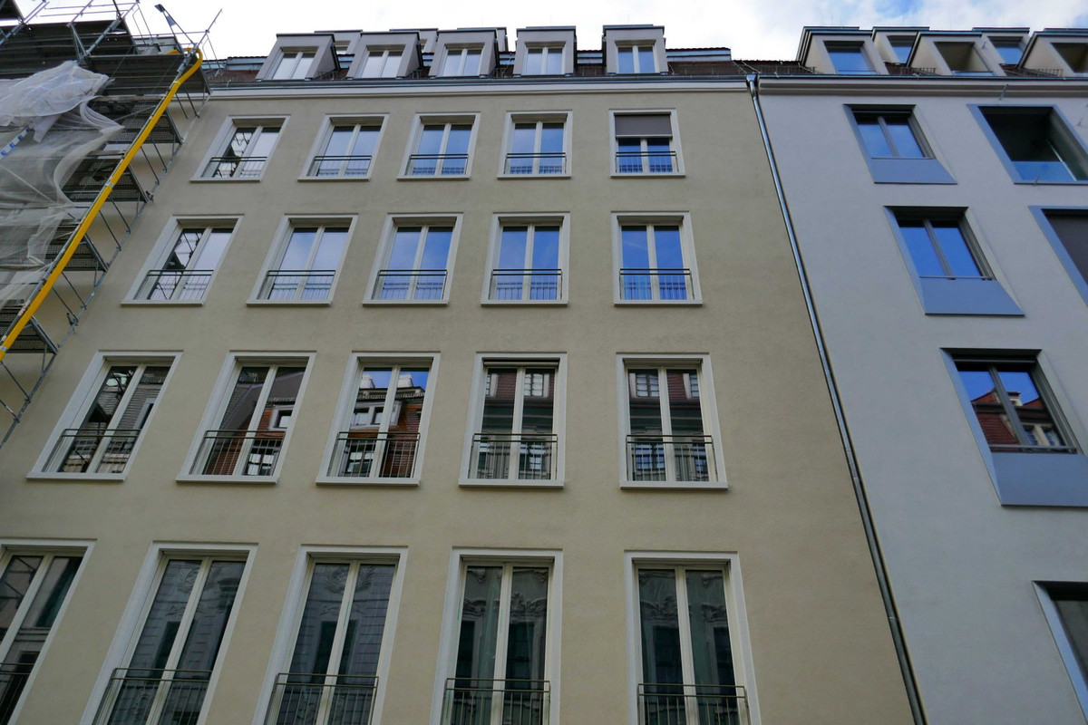 Bild: https://i.postimg.cc/vHGLTKZp/P1240725.jpg