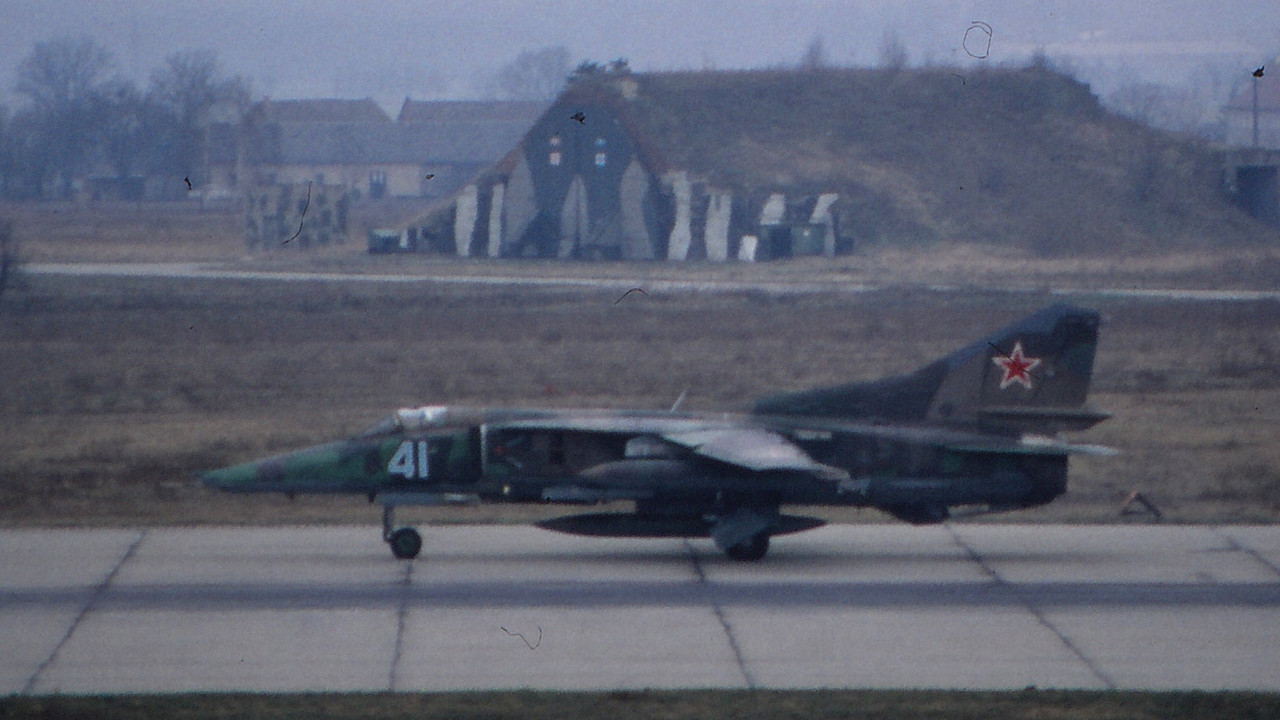 559 APIB Mig-27K 41 Blue_76802627166
