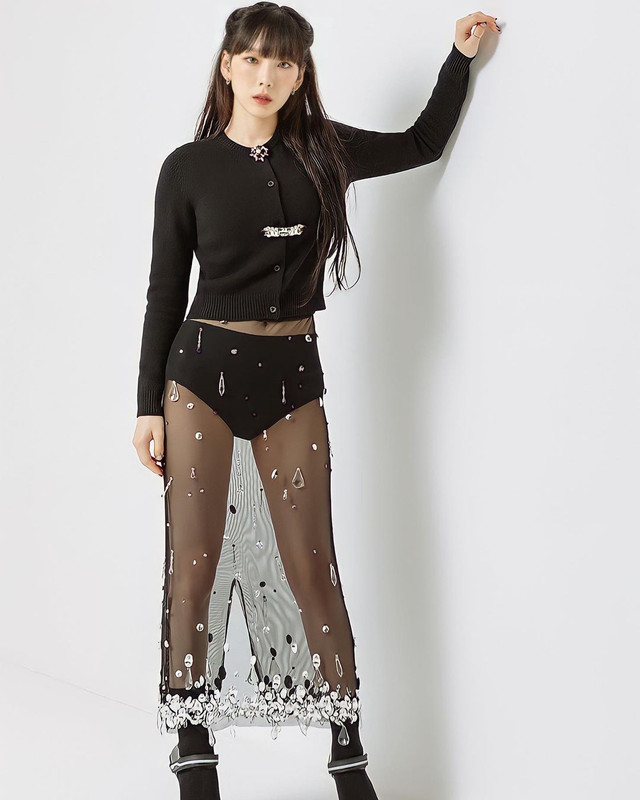 7 Potret Taeyeon SNSD jadi model majalah Jepang, baby face banget