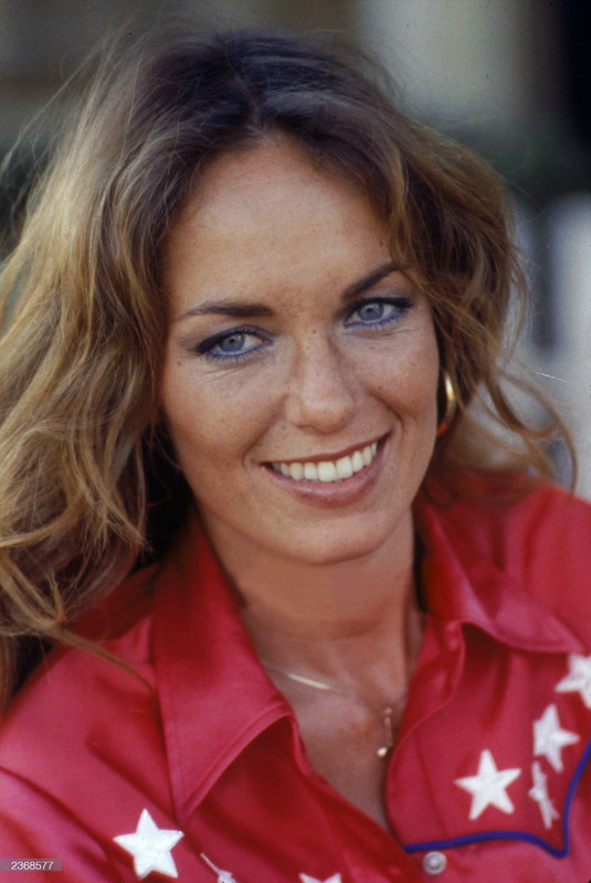 Catherine Bach mb88