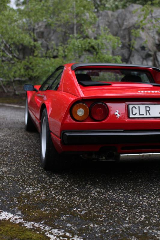 Right-behind-round-tail-lights-Ferrari-308-GTB-QV-1984