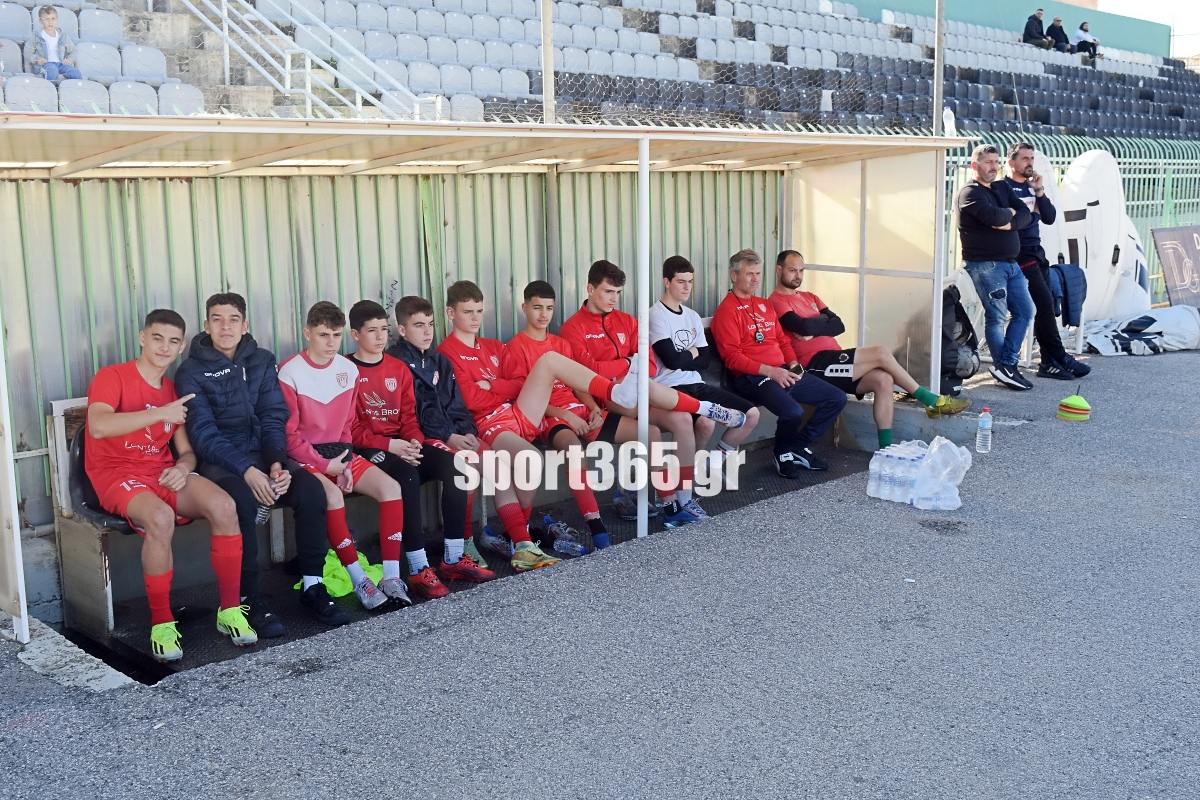 , &Pi;&alpha;&nu;&theta;&omicron;&upsilon;&rho;&iota;&alpha;&kappa;ό&sigmaf; &ndash; &Tau;έ&lambda;&omicron;&sigmaf; Ά&gamma;&rho;&alpha;&sigmaf; 4-0: Ά&lambda;&lambda;&eta; &mu;ί&alpha; &pi;&alpha;&rho;ά&sigma;&tau;&alpha;&sigma;&eta; &kappa;&omicron;&rho;&upsilon;&phi;ή&sigmaf;! (&phi;&omega;&tau;&omicron;&gamma;&rho;&alpha;&phi;ί&epsilon;&sigmaf;)