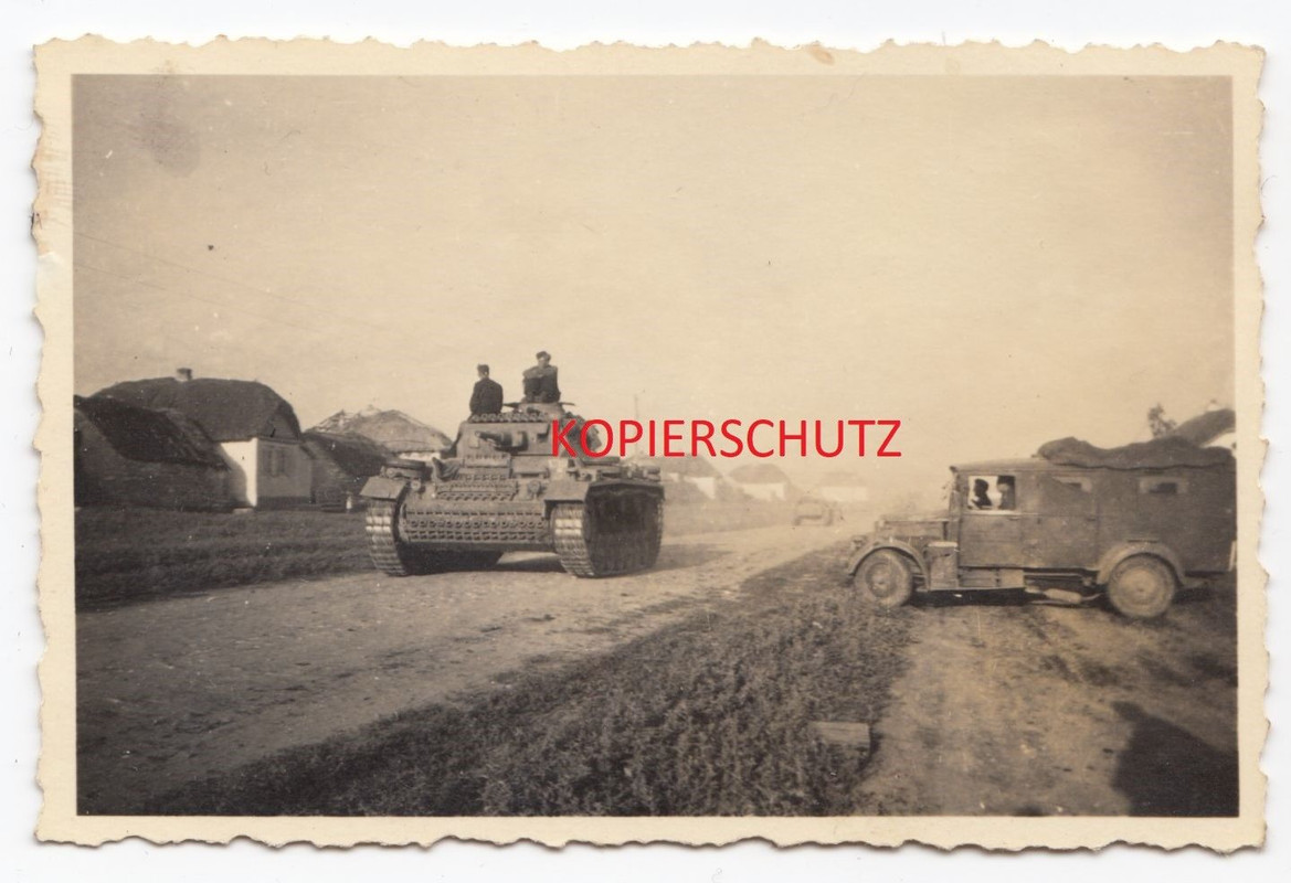 Foto Panzer Sturmgeschütz LKW Sdkfz Tank 2. WK WW2 Photo Soldate