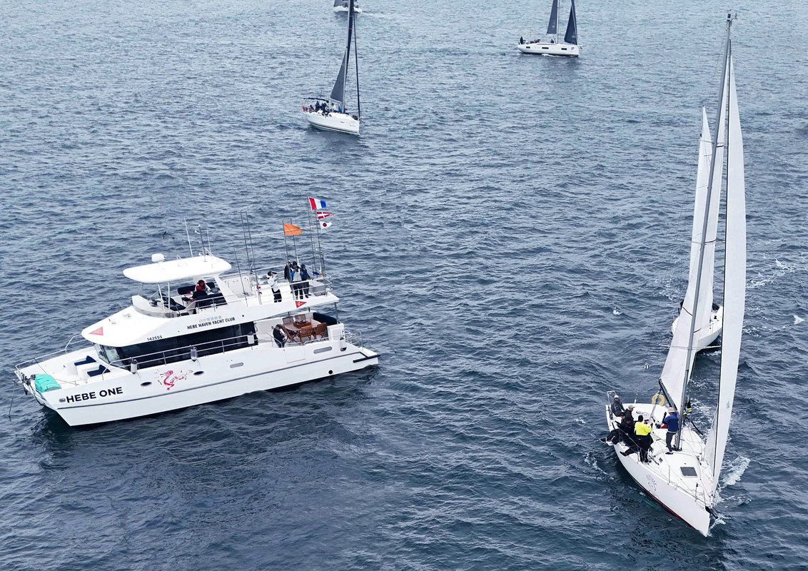 Talkinghead, crew visible (Monsoon Spring Series 2024, Race 4)