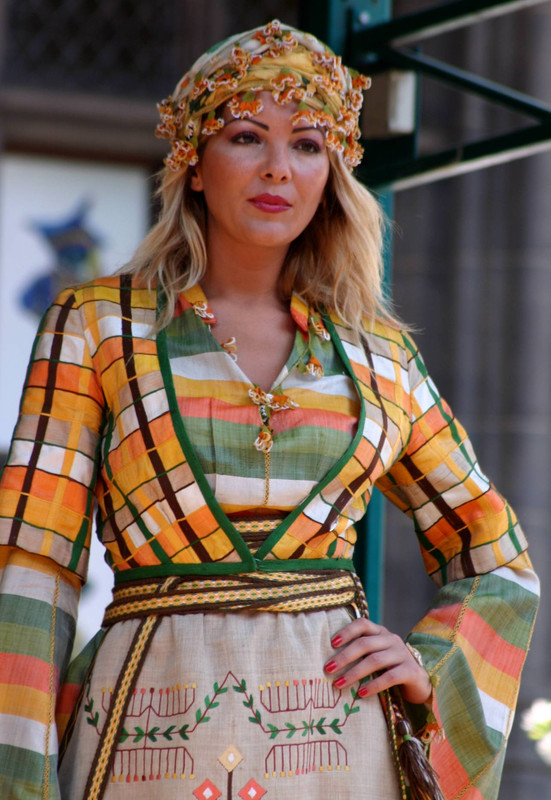 Turkish-traditional-fashion9.jpg