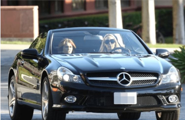 Lauren Conrad ' car