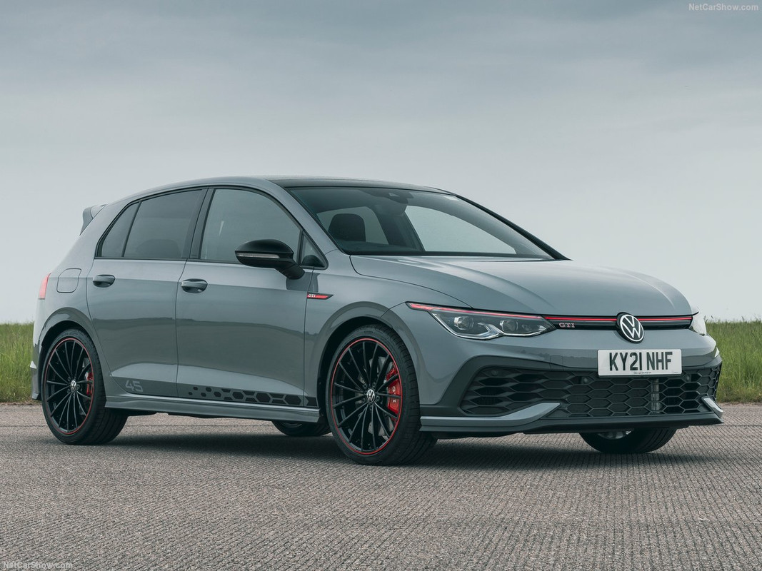 volkswagen-golf-viii-gti(3)