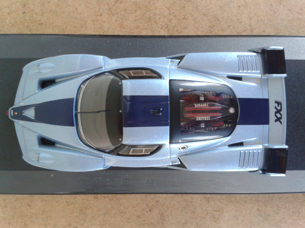 2005 Ferrari FXX (Hot Wheels Elite) (13)