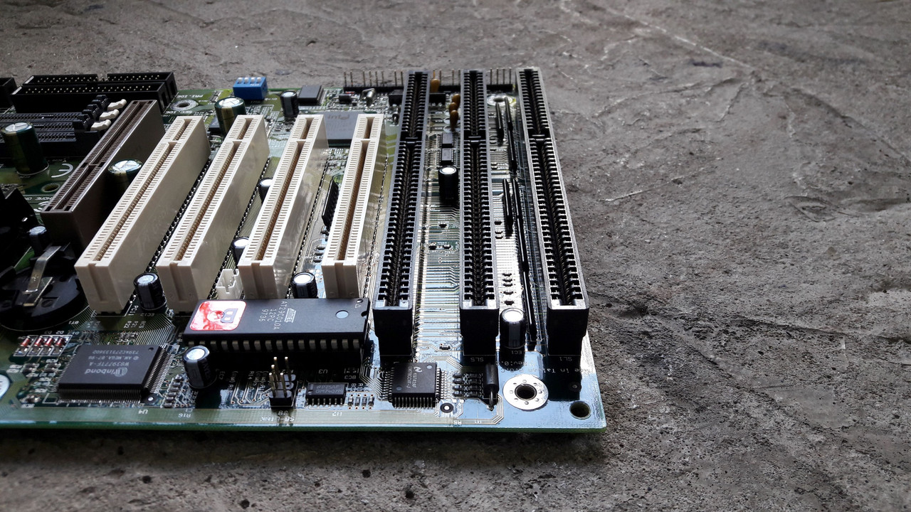 EPOX-EP-61LXA-M-P2-233-50