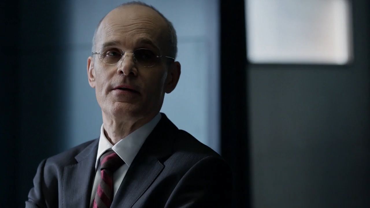 Suits 2013 WebRip Season 3 [Hindi + Tamil + English] 480p 720p ESub Screenshot