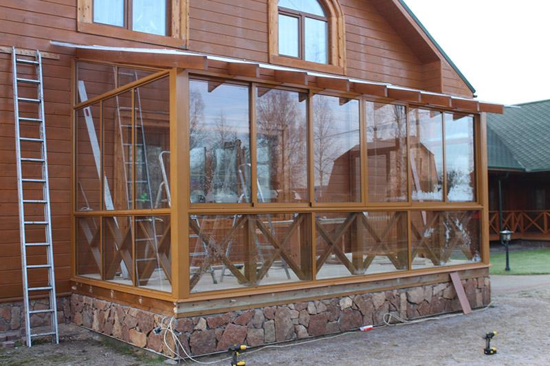 Простір дихає свободою: новий погляд на холодне скління