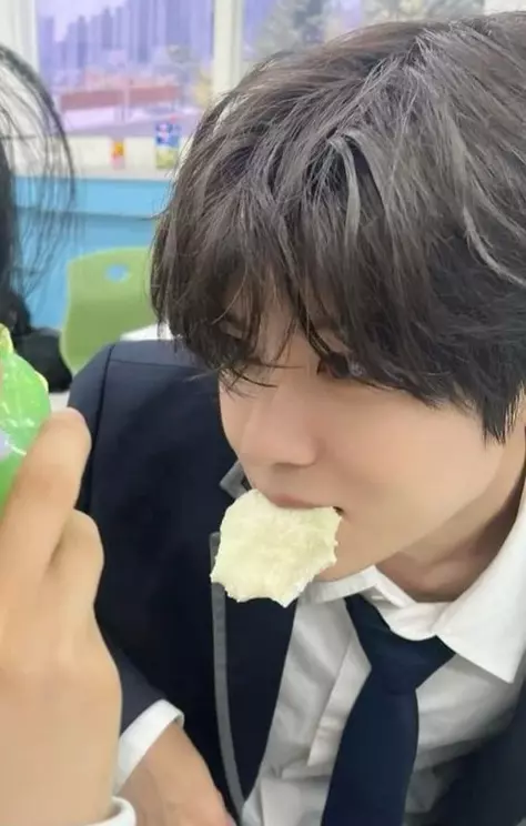 63da81d540ea38d478adb5437b8ab19e