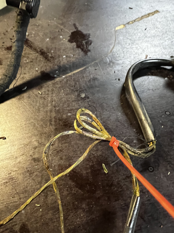 564009F6-3460-4045-99B1-75BAEEAB6078