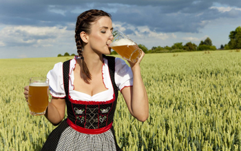 Fraulein-beer-wheatfield-350w