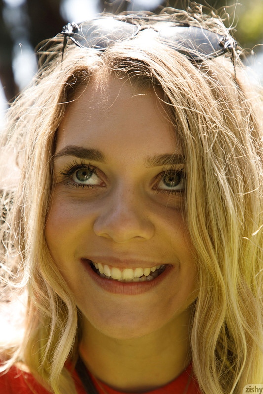 full_026_1828300917513783