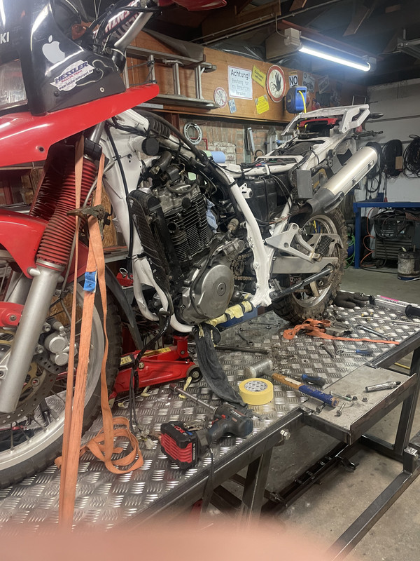 2B29DEB5-FADA-46DD-994A-EB5557110A13