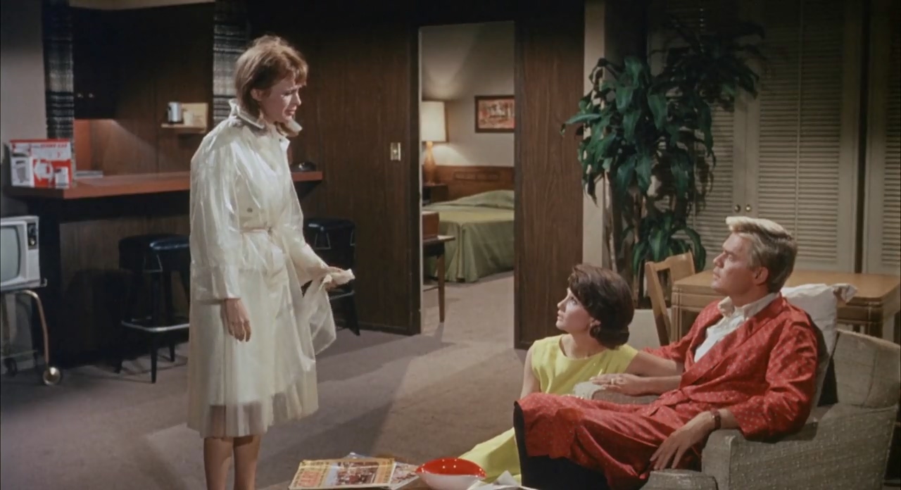 Marianna Hill (2)