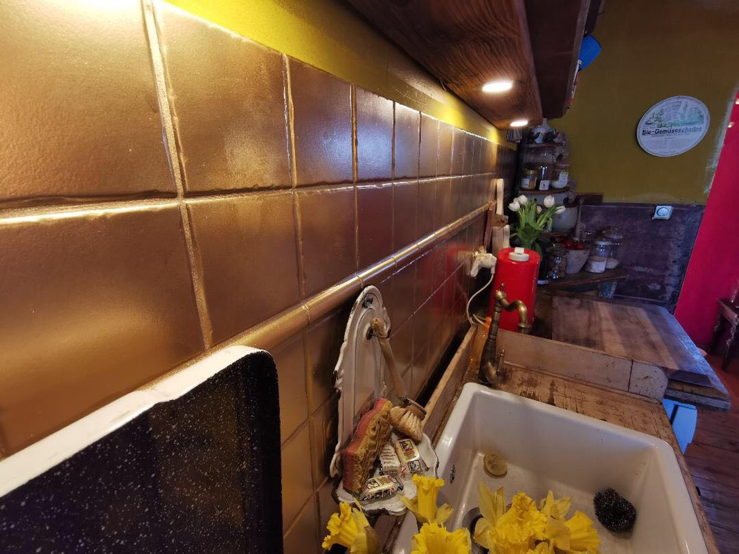 BCB4806C-9B30-47CB-8442-6F36504B53E4