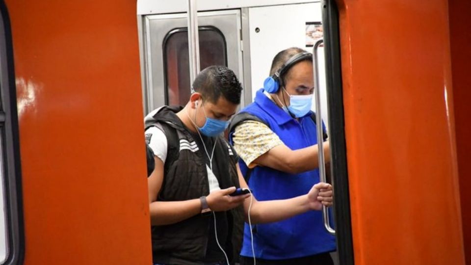 Todavía no: Metro de la CDMX pide a los usuarios seguir usando curebocas al usar las instalaciones