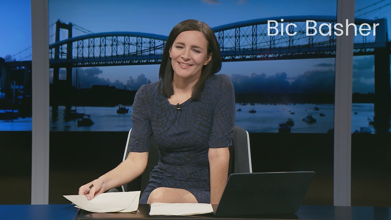 06.14 - 23.20.01 - Itv News West Country. Breaking News And Current S....mp4_snapshot_11.21.500