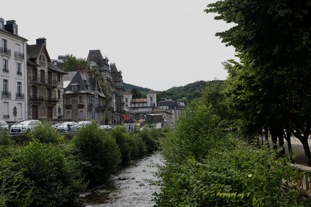 Auvergne 44.JPG.1
