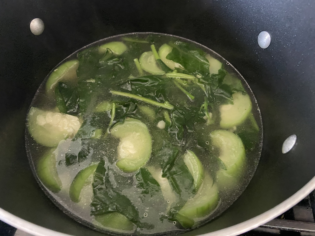 C3E98EB2-3FFE-469F-8F28-C2B2C4754CE5