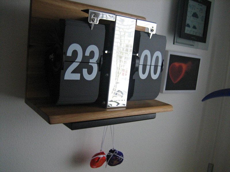 [Bild: Flip-Clock-Uhr-005.jpg]