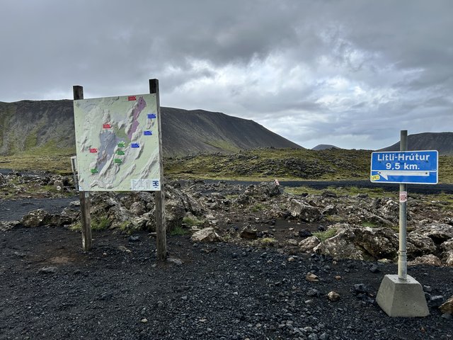 21 DIAS EN NUESTRO SEGUNDO VIAJE A LA TIERRA DEL HIELO Y FUEGO (en construccion) - Blogs de Islandia - 26/06/2025 Península de Reykjanes, pisamos la erupcion de 2023. (14)