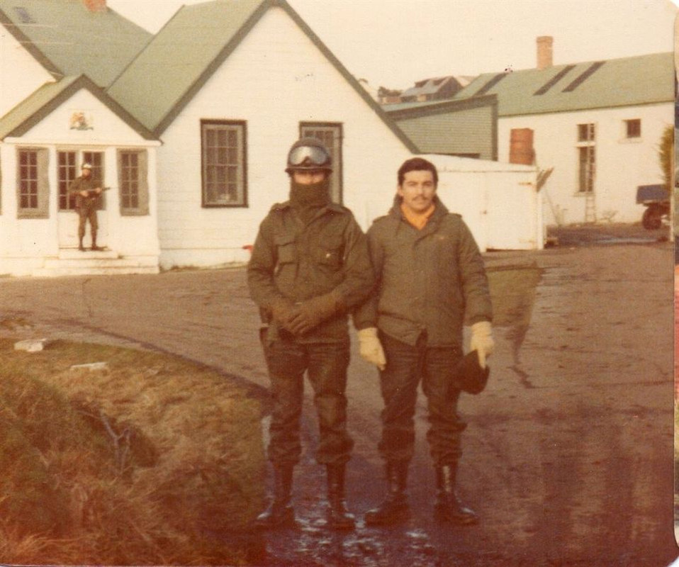 FAA Subteniente médico José Euliarte, Batallón de Aviación de Combate 601 pañuelo naranja FB A. Vazq