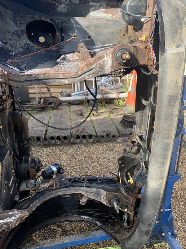 87ED16FA-4454-4245-BC38-6633B5A87C94