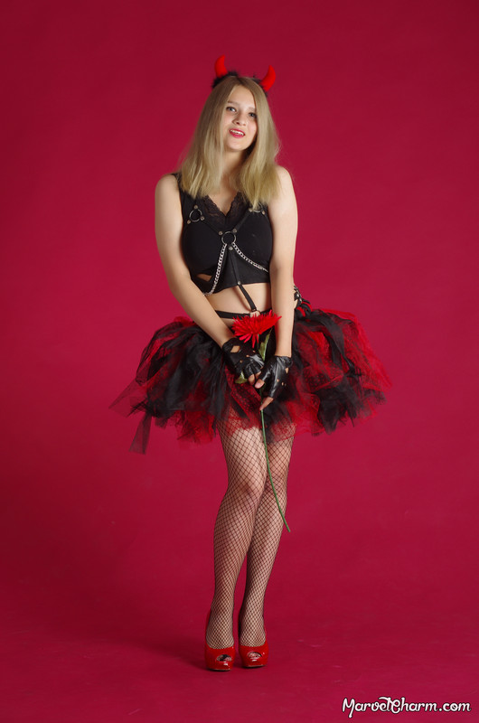 MarvelCharm_Lena-Halloween-2016-009