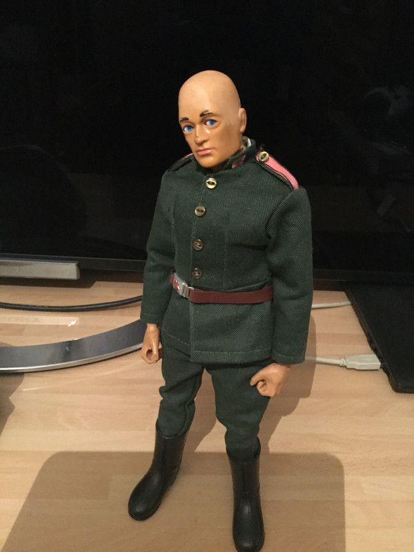 Meet Boris 70682493-0-C05-45-D5-92-DA-982-C70-C471-C1
