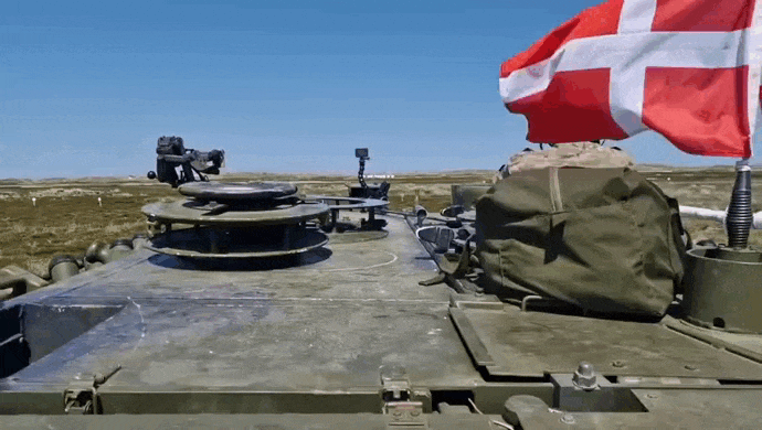 https://i.postimg.cc/vHdTjgDD/video-2026-06-02-04-12-49-(1).gif