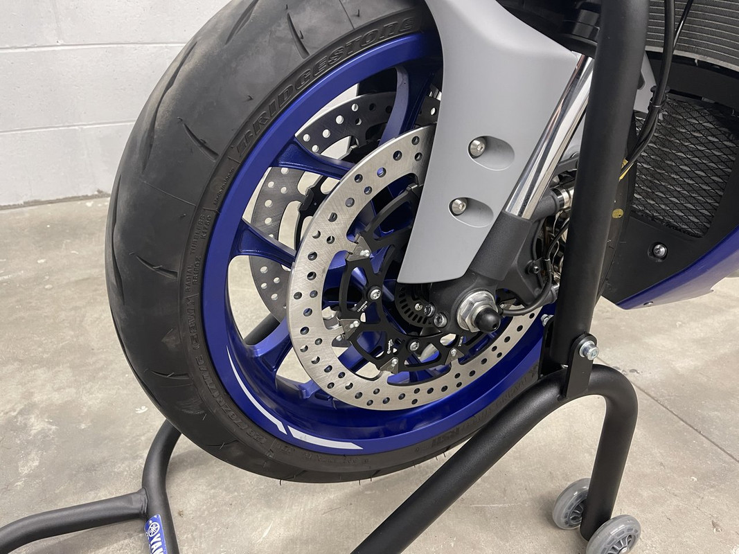 B5E5A4E6-C22F-4C37-8225-E558D2D222D7