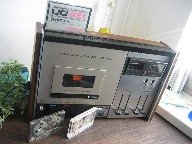 [Bild: HITACHI-Tape-Deck.jpg]