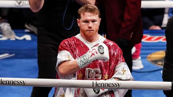 'Canelo' reconoce que no estudió, pero sabe que ya se puede retirar: 