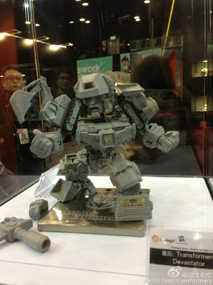 61e3354ejw1eneseuz2o2j20xc18gdq4_1418998120