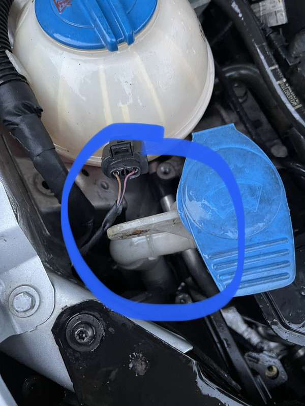 2106D492-1A0F-476C-AD77-93F1C5822DC3