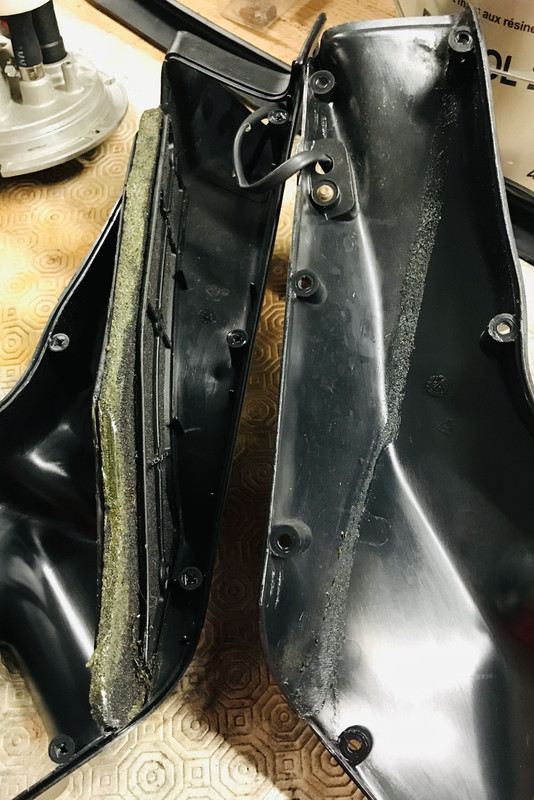 1DF3D1C0-E3AA-4C29-A159-3C71FCB650DC