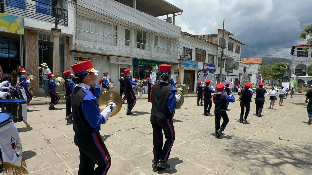 Banda Institucional 1