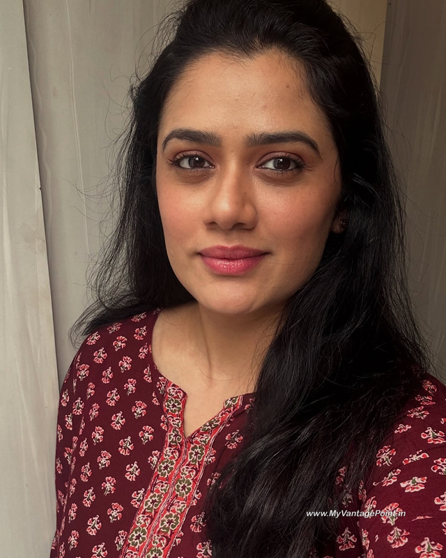 11-Girija-Oak-Godbole-Face-Closeup-Photos-My-Vantage-Point