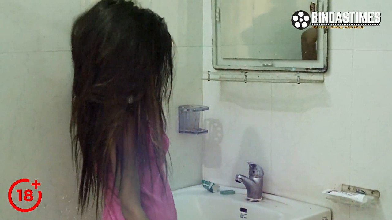 Chaitali.Bath.1080p.BINDASTIMES.mkv_snapshot_00.54_[2021.08.01_09.09.10]