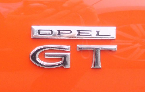 logo Opel GT